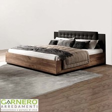 Letto matrimoniale moderno