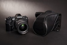 Borsa fotocamera completa Genunie in vera pelle per Olympus OM-D E-M5 EM5 II M2 nera