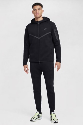 Authentic nike tech fleece - authentic,