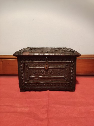 Scrigno antico legno - scrigno, rivestito