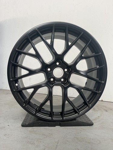 Porsche macan pollici rs - porsche,