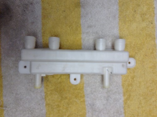 Connettore tubo erogatore
