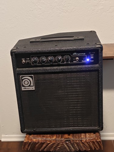 Amplificatore combinato per
