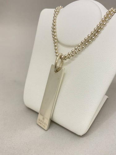 Collana con ciondolo - , in