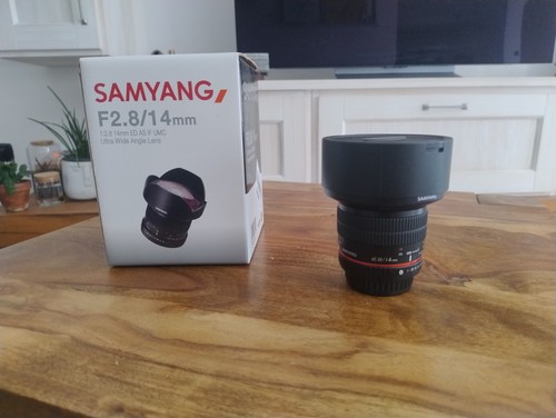 Samyang 14mm if ed umc - 14mm,