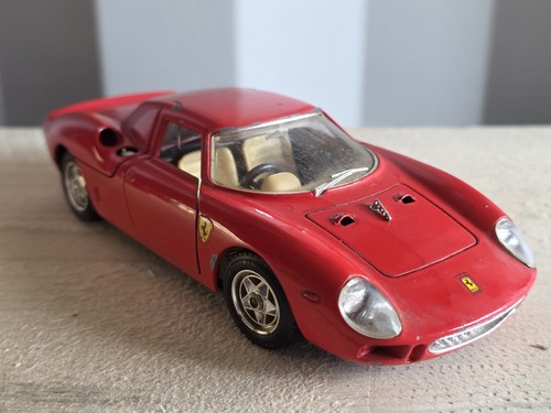 Modellino auto bburago - auto, ferrari