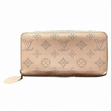 Louis Vuitton Mahina Zippy