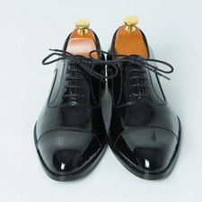 Scarpe eleganti fatte a mano