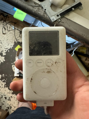 Apple ipod classic white a1040 - classic,