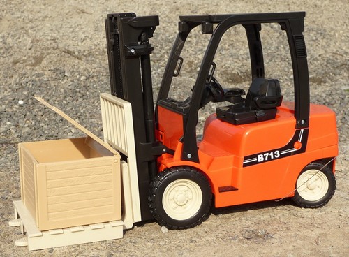 Carrello elevatore - carrello, rc
