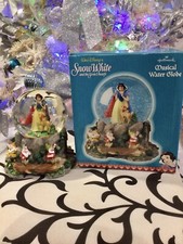 DISNEY HALLMARK NEVE BIANCA e