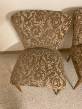 Coppia sedie/poltrone imbottite con struttura in legno