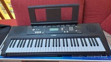 Pianola yamaha Ez-220 con