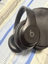 Beats dre studio - by,
