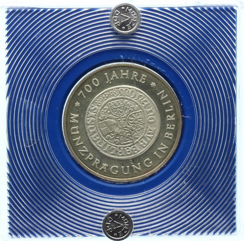 Moneta commemorativa rdt - moneta,