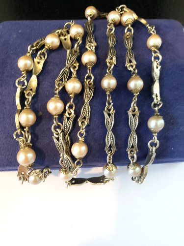 Collana stazione vintage
