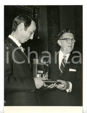 1968 MILANO Fonderie FILIBERTI - Giancarlo FILIBERTI riceve la "Stufa d'Oro"
