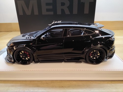 Ivy models lamborghini urus - ivy,