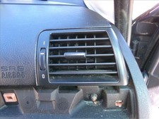 Bocchetta aria destro BMW 320