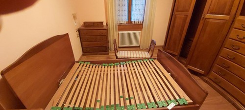 Letto una piazza mezza - e,