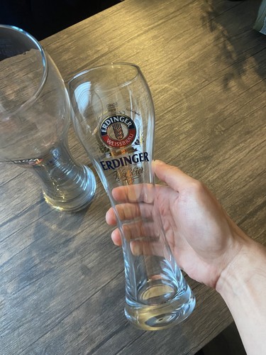 Erdinger pint glasses 20oz - glasses,