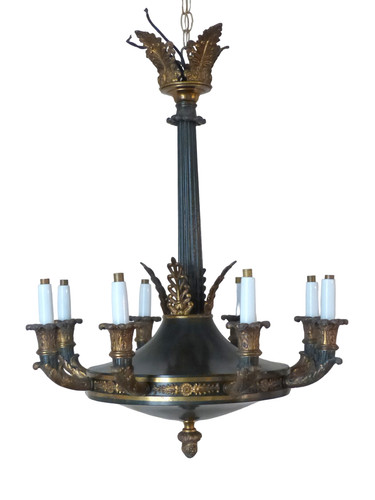 Enorme antico lampadario - enorme,