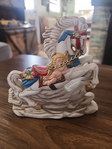 Statuina cavallo porcellana