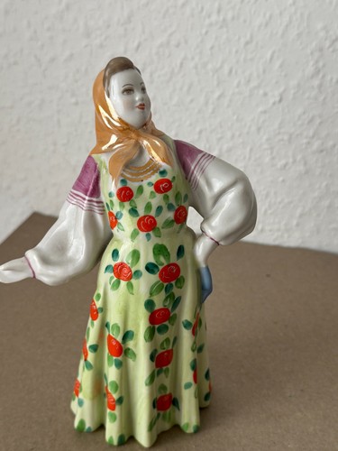 Statuina porcellana - in,