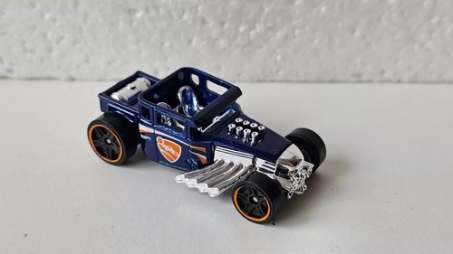 Hot wheels bone - bone, blue