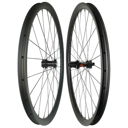 Set ruote carbonio 28 - 36*28, mm