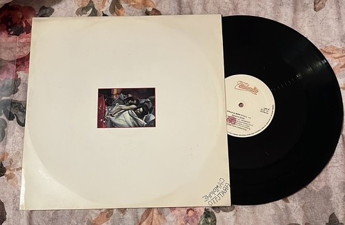 Renato zero spalle - renato, muro