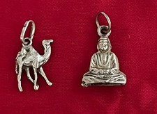 LOTTO 2 CIONDOLI CHARM DROMEDARIO ARGENTO + PICCOLO BUDDHA