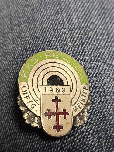 Vecchia spilla associazione