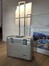 RIMOWA x Vodafone TOPAS PILOT