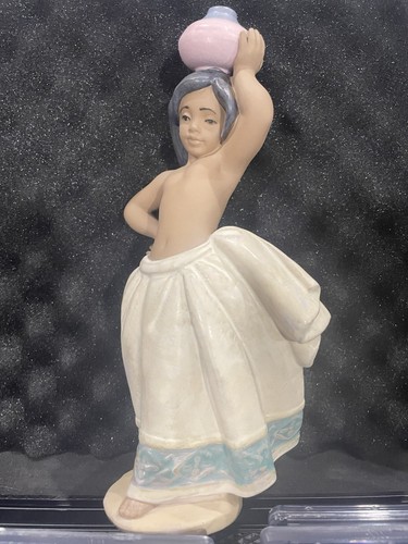 Lladro 2333 little peasant - lladro, "little