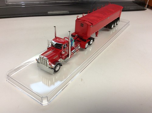 Dcp peterbilt 389 day cab - dcp,