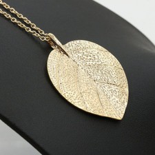 Collana foglia oro ciondolo