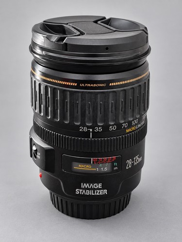 Canon 135mm 5 - 28-135mm, f/3.5-5.6