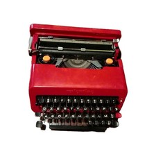 Macchina da scrivere Olivetti Valentine