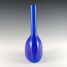 Vaso 'tre lati' in vetro con cassa blu scandinavo Elme