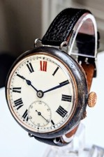 Antico orologio trincea