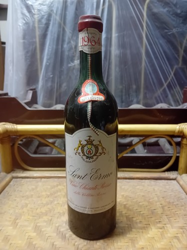 Bottiglia vino rosso chianti - rosso, "chianti