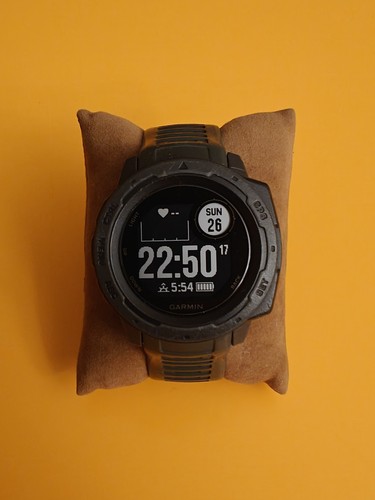Garmin instinct rugged gps - rugged,