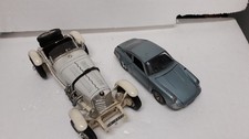 Lottto due modelli BURAGO mercedes 1:18 e Porsche 1:24 Rc