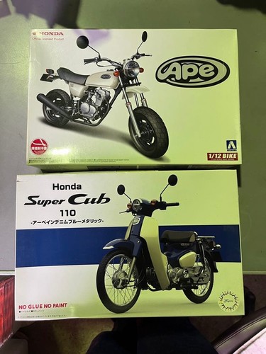 Honda super cub blue - 1/12, by