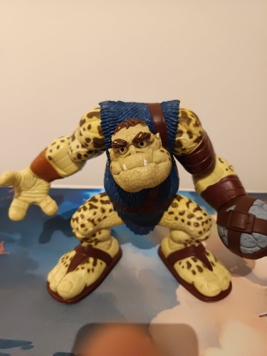 Small soldiers slam - slam, fist
