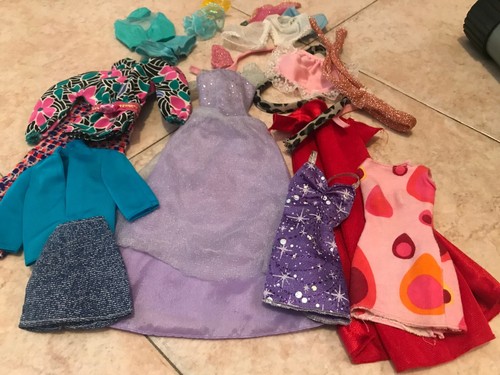 Lotto vestiti barbie cloni - vestiti, e