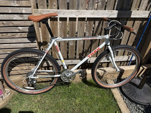 Retro trek 950 - retro,