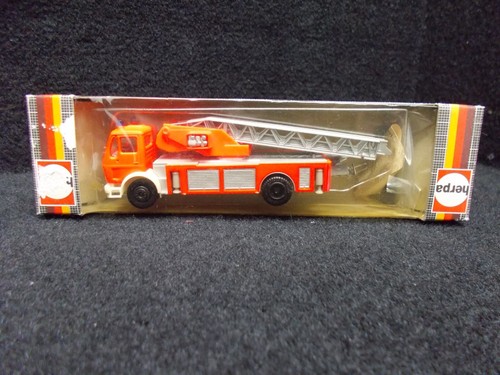 Herpa carro da - mb, fieno