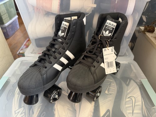 Scarpe pattini rotelle - a,